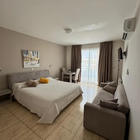 شقة فندقية لشقق ماريانا الفندقية ليماسول