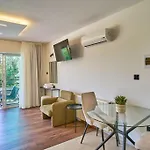 لشقق ماريانا الفندقية