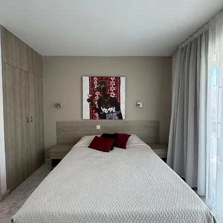 Marianna Aparthotel 3*