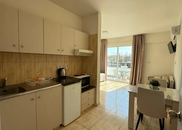 Marianna Aparthotel Lemesos