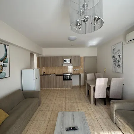 Aparthotel Marianna Lemesos